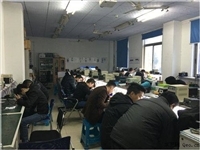 如何在成都選擇優(yōu)質(zhì)手機(jī)維修培訓(xùn)學(xué)校及學(xué)費(fèi)指南